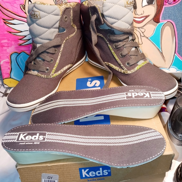 KEDS - Picture 7 of 9